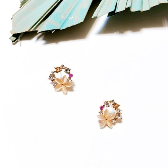 Flower earrings  #2 - Picture 3 of 7